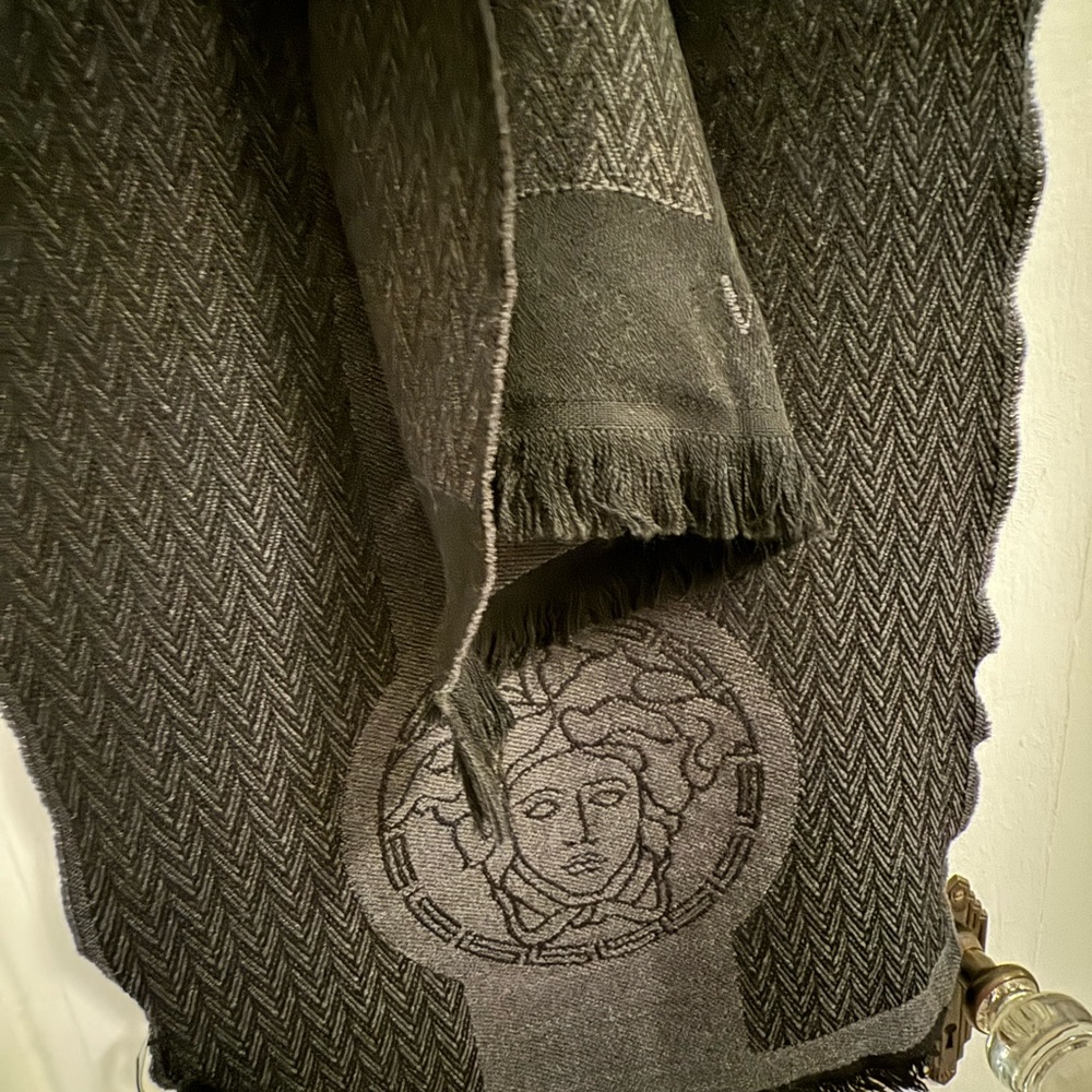 Versace wool scarf
